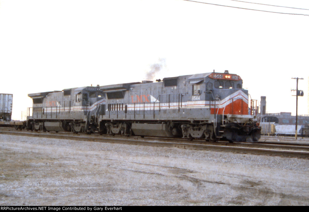 LMX B39-8E #8544 - Locomotive Management Leasing (GE)